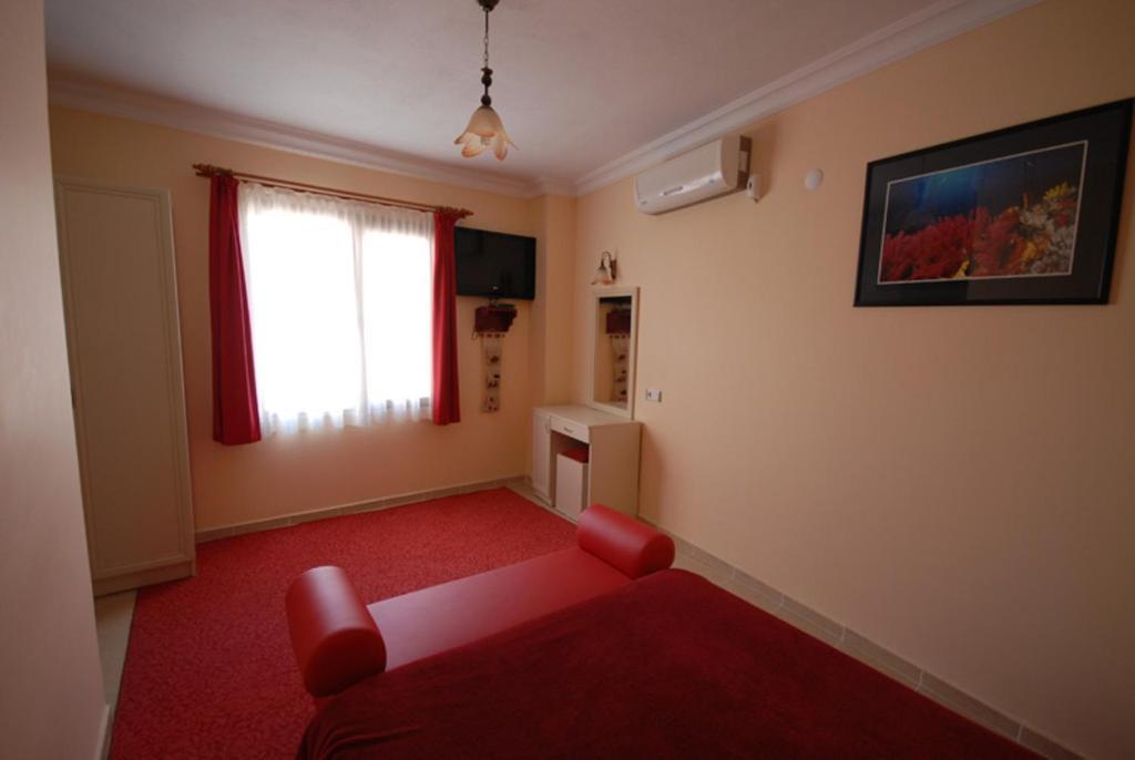 Sualti Hotel Ayvalik Ruang foto
