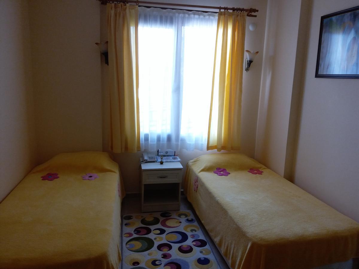 Sualti Hotel Ayvalik Bagian luar foto